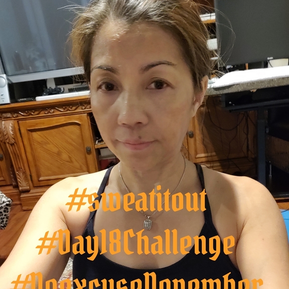 Dresses - Picture 7 of 8